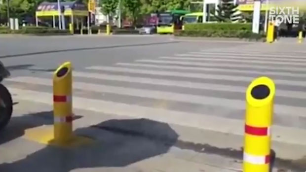 Кинези смислили генијалну идеју да спрече пешаке да прелазе на црвено
